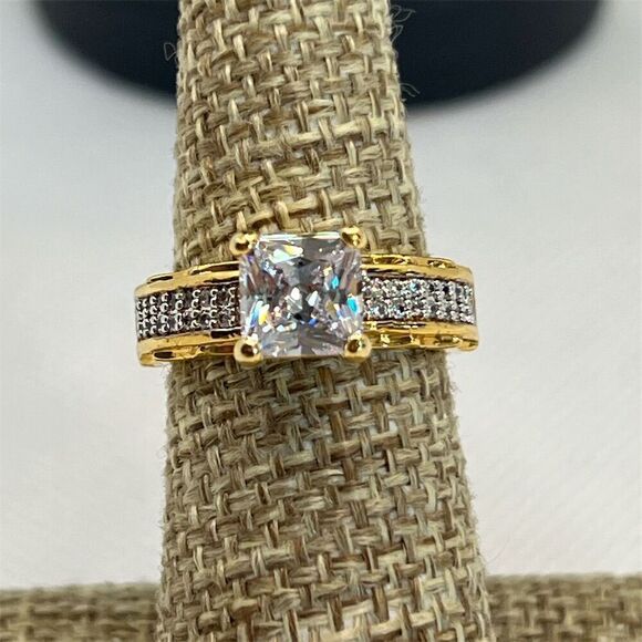 SETA Princess Cut CZ Gold Plated Cocktail Ring Size 6.25 Engagement Anniversary - Picture 1 of 6